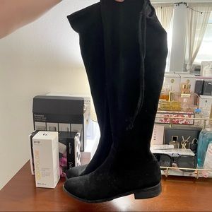 Knew high fitted side black flat boots fall winter women’s size 6